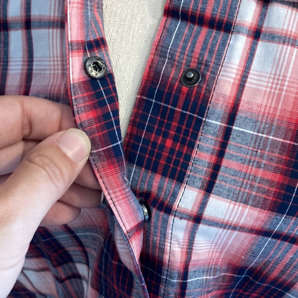 ✨NWT✨Plaid Sleeveless - Picture 3 of 8